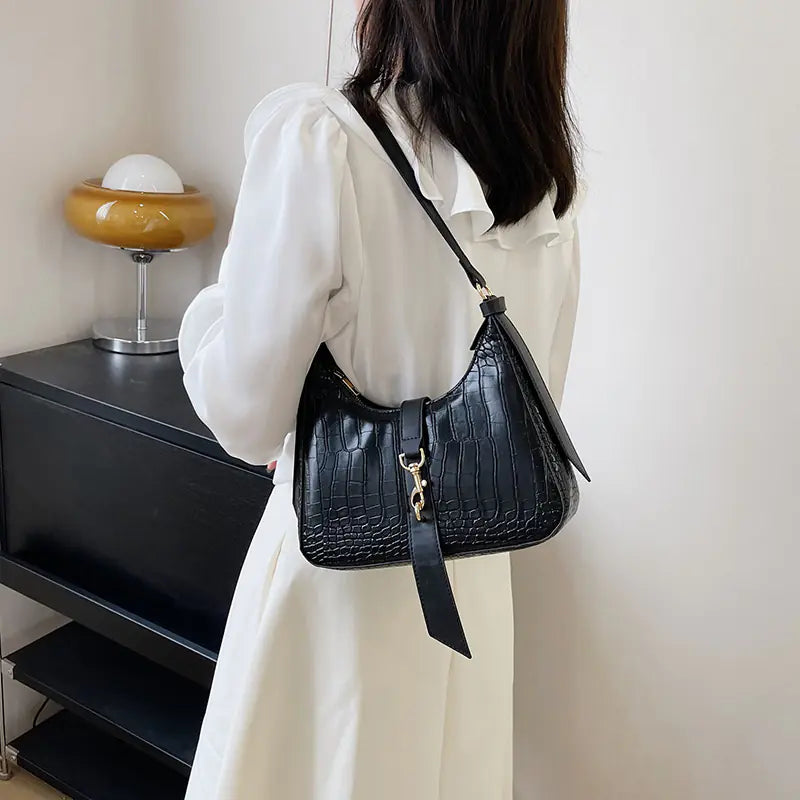 Bolsa RetroLux – Estilo e Exclusividade no Ombro