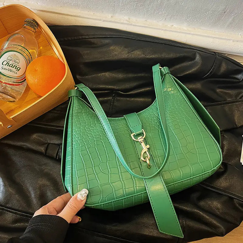 Bolsa RetroLux – Estilo e Exclusividade no Ombro