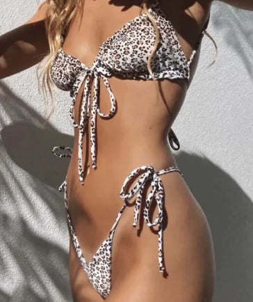 Wild Chic — Bikíni Sem Costas